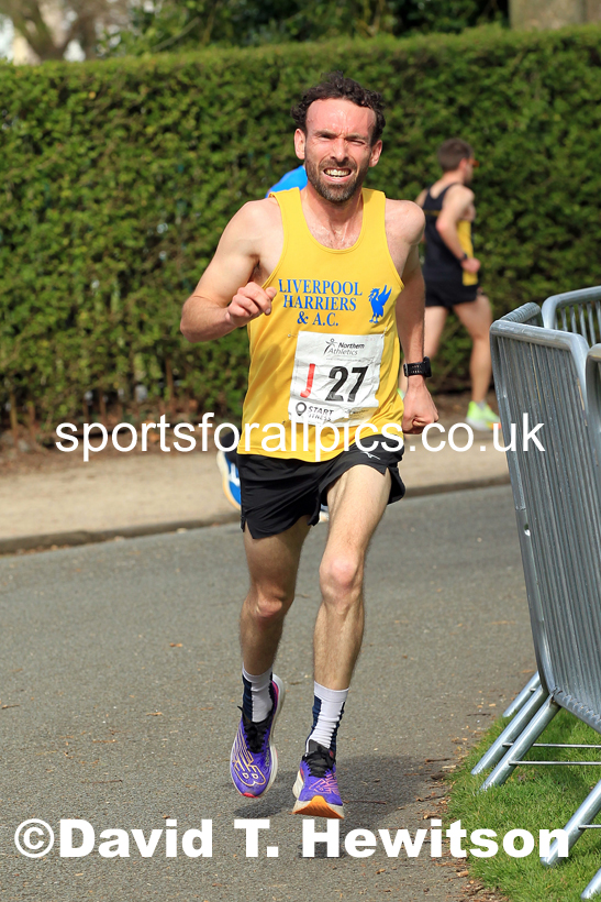 Senior Mens Northern 12 Stage Road Relay, 2022 Northern 12 and 6 Stage Road Relays,  Birkenhead Park, Birkenhead, Wirral.  Photo: David T. Hewitson/Sports for All Pics
